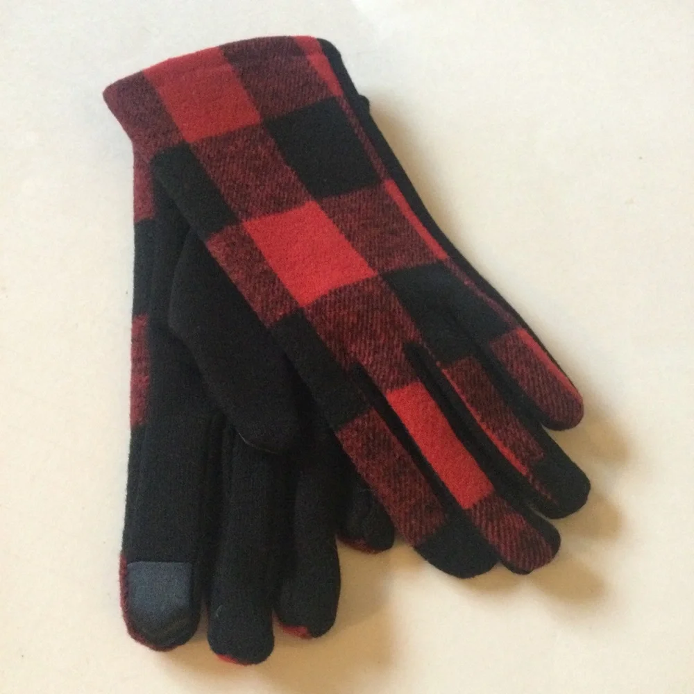 DAVID AND YOUNG Tech Touch Northcrest Gloves RED AND BLACK BUFFALO PLAID OS NWT